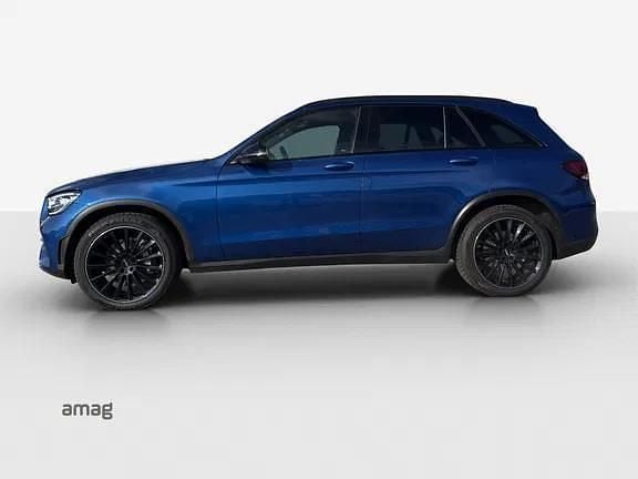Gebraucht Mercedes GLC300 AMG line 245 PS (180 kW) 2022 Blau Kombi