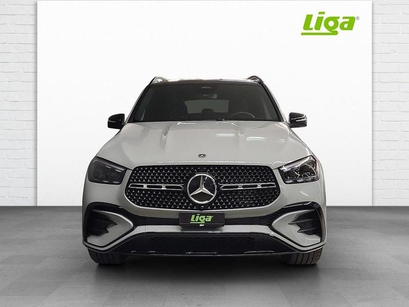 Neu Mercedes GLE300 AMG line 290 PS (213 kW) 2025 SUV