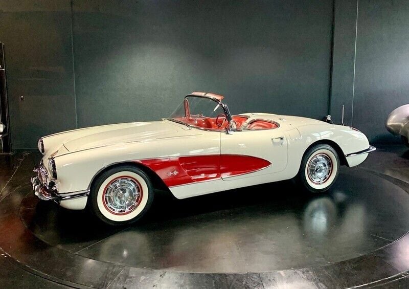Gebraucht 1960 Chevrolet Corvette Cabrio | CHF 94’900 - Bild 1/4