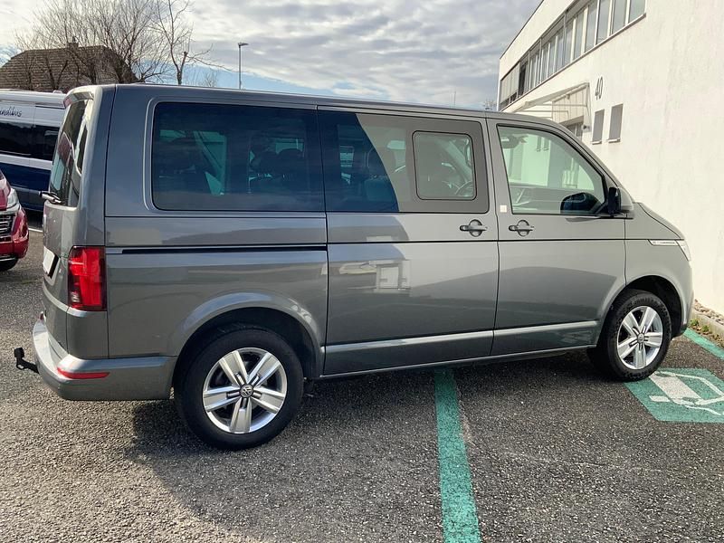 Gebraucht VW Caravelle Trendline 150 PS (110 kW) 2023 Van / Kleinbus