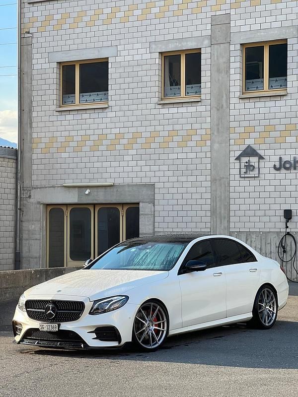 Gebraucht Mercedes E350 AMG line 258 PS (189 kW) 2017
