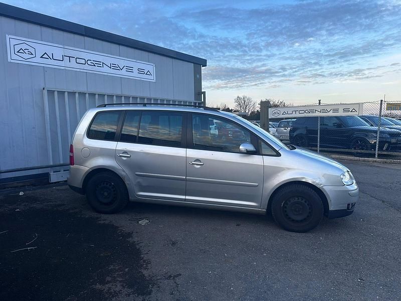 Gebraucht VW Touran Trendline 115 PS (84 kW) 2005 Van / Kleinbus