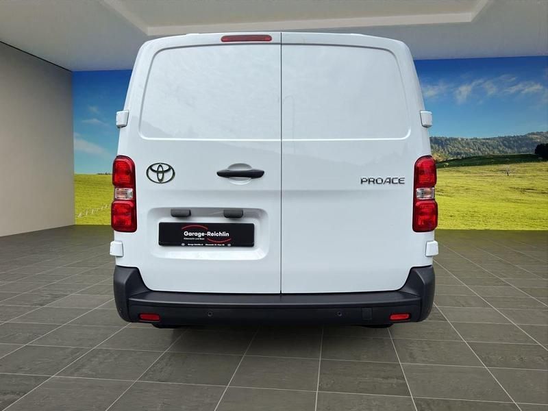 Neu Toyota Proace Active 144 PS (105 kW) 2025 Van / Kleinbus