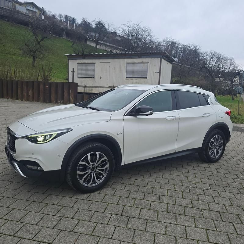 Gebraucht 2017 Infiniti QX30 Premium | CHF 13’900 - Bild 1/4