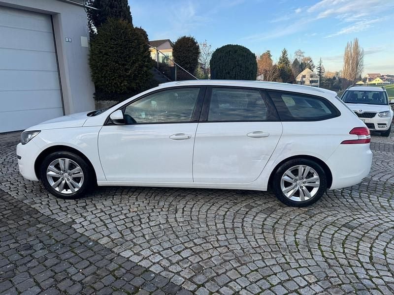 Gebraucht Peugeot 308 SW Business-Line 120 PS (88 kW) 2016 Kombi