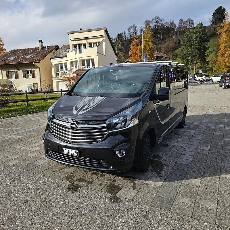 Gebraucht Opel Vivaro 145 PS (106 kW) 2017 Van / Kleinbus