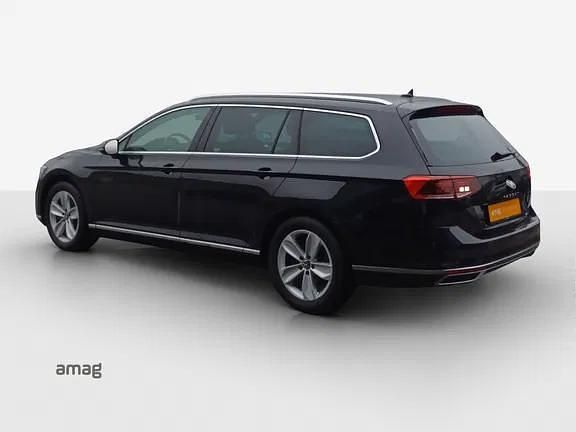 Gebraucht VW Passat Elegance 200 PS (147 kW) 2023 Deepblack perleffekt Kombi