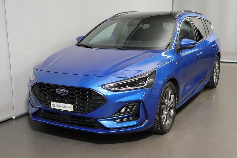 Blau Gebraucht 2023 Ford Focus ST-Line Kombi | CHF 21’200 (Superpreis) - Bild 1/4