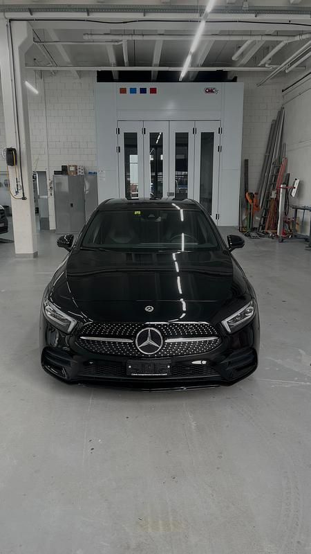 Gebraucht Mercedes A200 AMG line 163 PS (119 kW) 2021