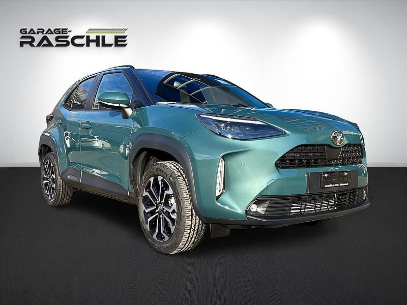 Schwarz Neu 2025 Toyota Yaris Cross Trend SUV | CHF 35’780 (Guter Preis) - Bild 1/4