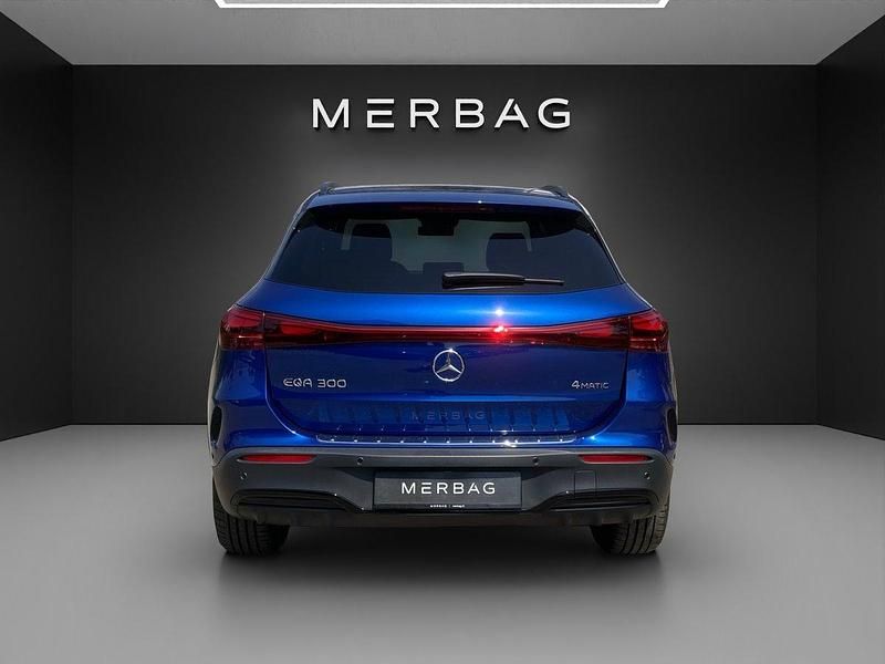Gebraucht Mercedes EQA300 AMG line 168 kW (229 PS) 2023 Blau SUV