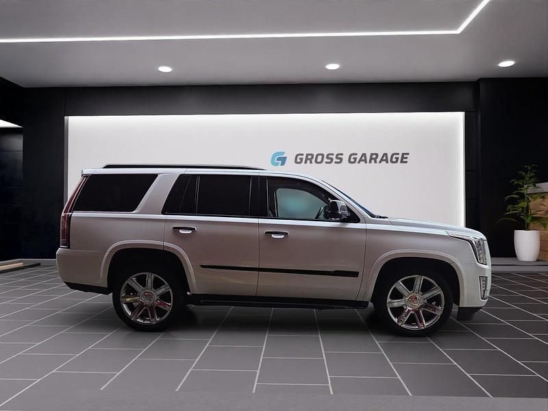 Gebraucht Cadillac Escalade 426 PS (313 kW) 2016 SUV