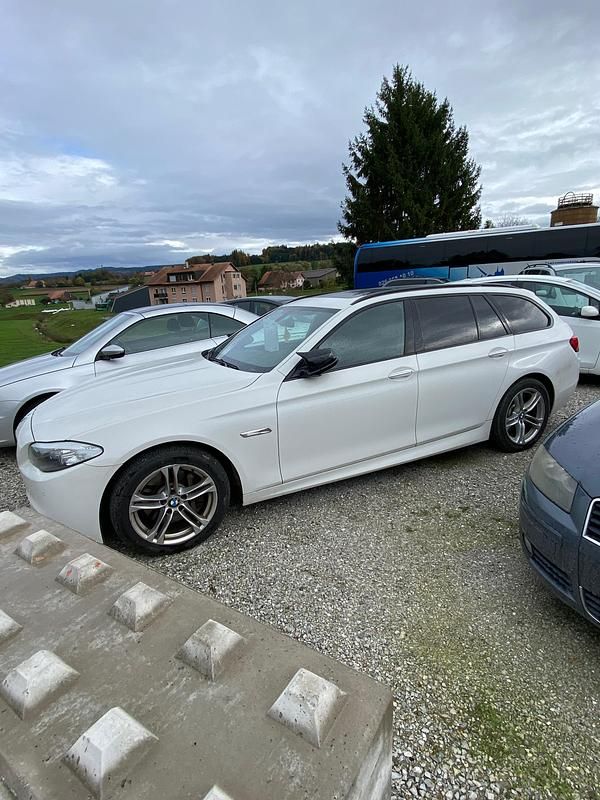 Gebraucht BMW 525 218 PS (160 kW) 2012 Kombi