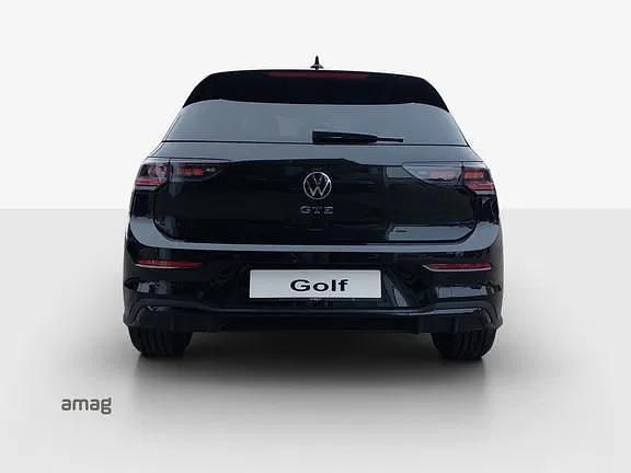 Neu VW Golf VIII GTE 272 PS (200 kW) 2025 Grenadill black metallic Limousine