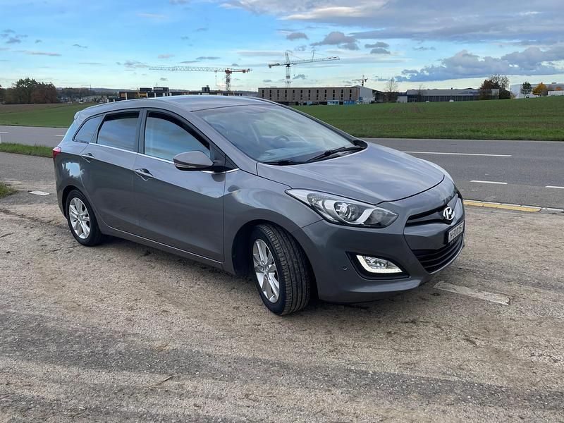 Gebraucht Hyundai i30 Style 135 PS (99 kW) 2013 Kombi