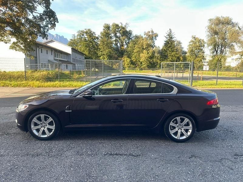 Gebraucht Jaguar XF Luxury 211 PS (155 kW) 2011 Limousine