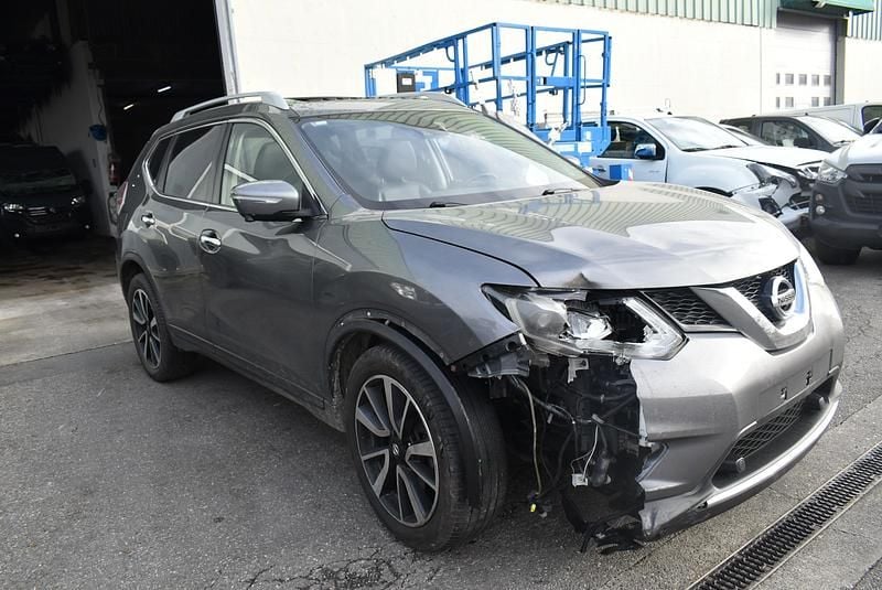 Gebraucht 2017 Nissan X-Trail Tekna SUV | CHF 10’900 - Bild 1/4