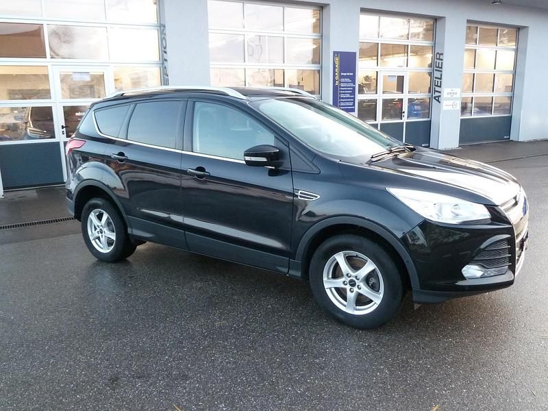 Gebraucht Ford Kuga 140 PS (102 kW) 2013 SUV