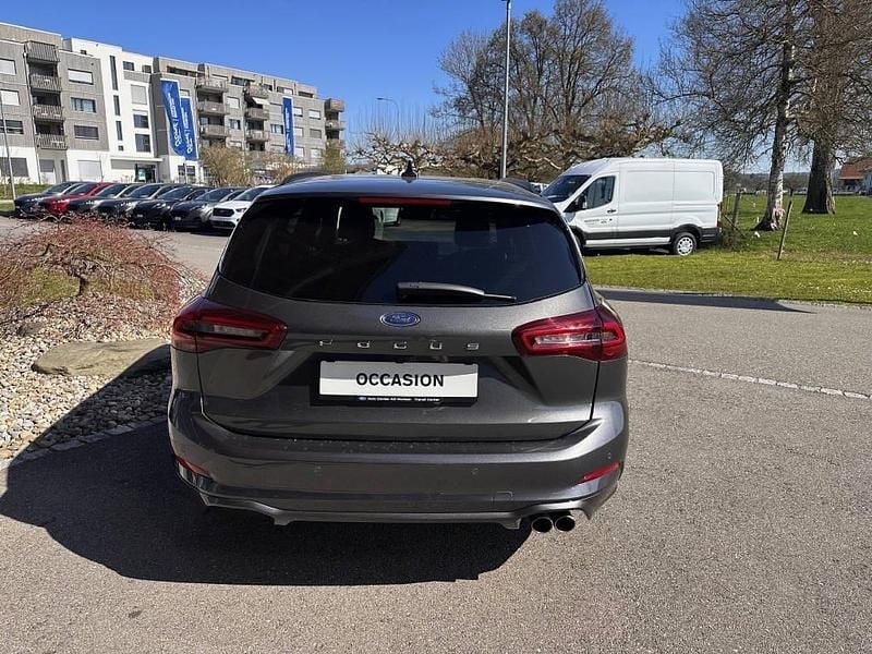 Gebraucht Ford Focus ST-Line 155 PS (114 kW) 2024 Grau Kombi