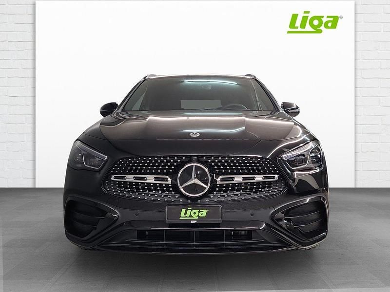 Neu Mercedes GLA200 AMG line 177 PS (130 kW) 2025 SUV