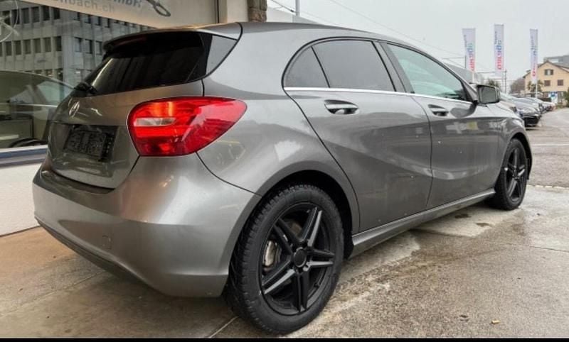 Gebraucht Mercedes A180 109 PS (80 kW) 2016