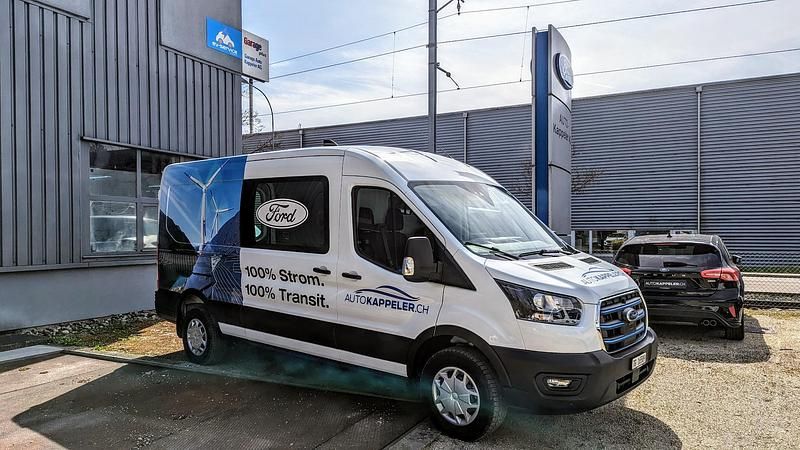 Gebraucht Ford E-Transit Trend 135 kW (184 PS) 2022 Weiss Van