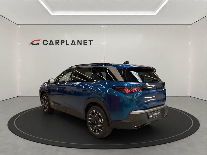 Neu Peugeot 5008 Allure Premium 145 PS (106 kW) 2025 Van / Kleinbus