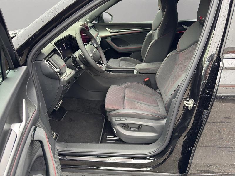 Neu Skoda Scala Dynamic 150 PS (110 kW) 2025 Schwarz Kleinwagen