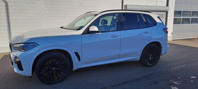 Weiss Gebraucht 2020 BMW X5 M Sport SUV | CHF 32’900 (Etwas zu teuer) - Bild 1/4