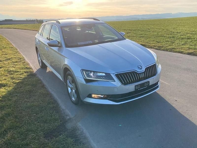 Gebraucht Skoda Superb Ambition 190 PS (139 kW) 2016 Kombi