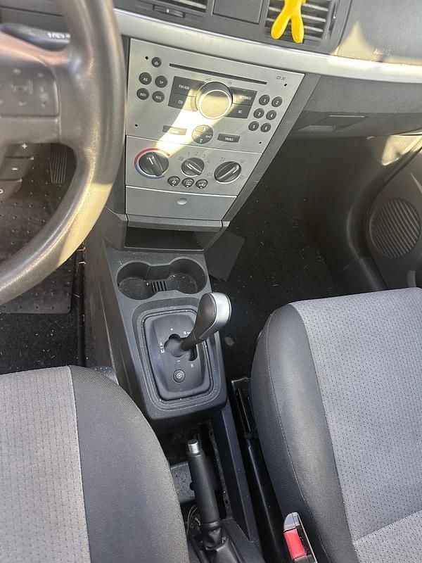 Gebraucht Opel Meriva 125 PS (91 kW) 2005 Van / Kleinbus