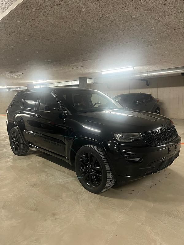 Gebraucht Jeep Grand Cherokee Night Eagle 250 PS (183 kW) 2017 SUV