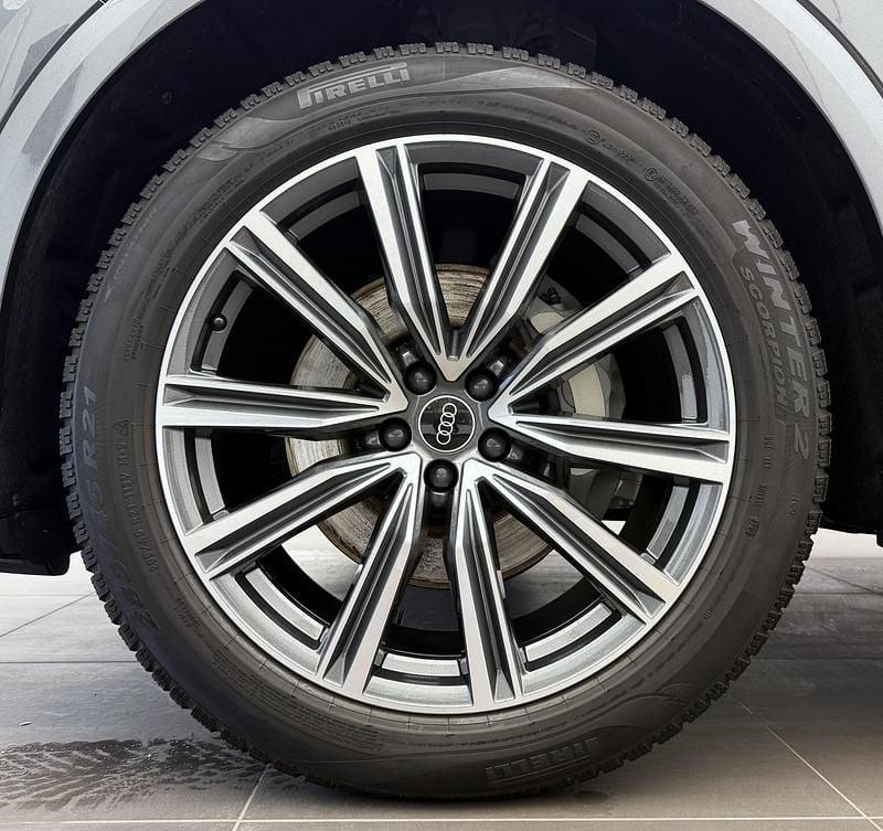 Gebraucht Audi Q8 286 PS (210 kW) 2024 SUV