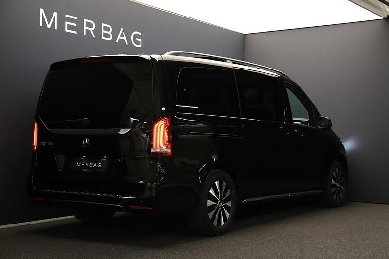 Gebraucht Mercedes EQV300 150 kW (204 PS) 2024 Schwarz Van / Kleinbus