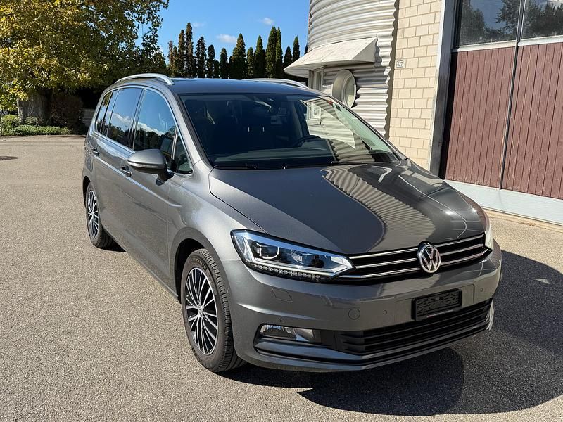 Gebraucht VW Touran Trendline 150 PS (110 kW) 2016 Van / Kleinbus