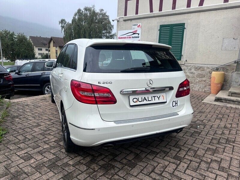 Gebraucht Mercedes B200 156 PS (114 kW) 2013 Van / Kleinbus