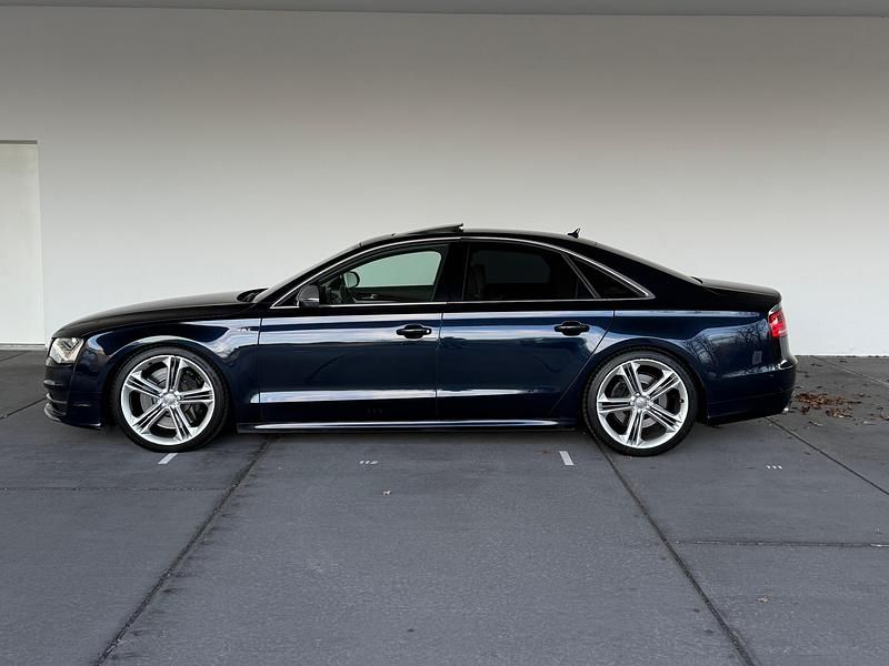 Gebraucht Audi S8 520 PS (382 kW) 2012 Limousine