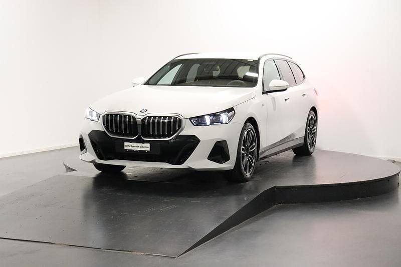 Gebraucht BMW 520 Comfort Edition 208 PS (152 kW) 2024 Weiss Kombi