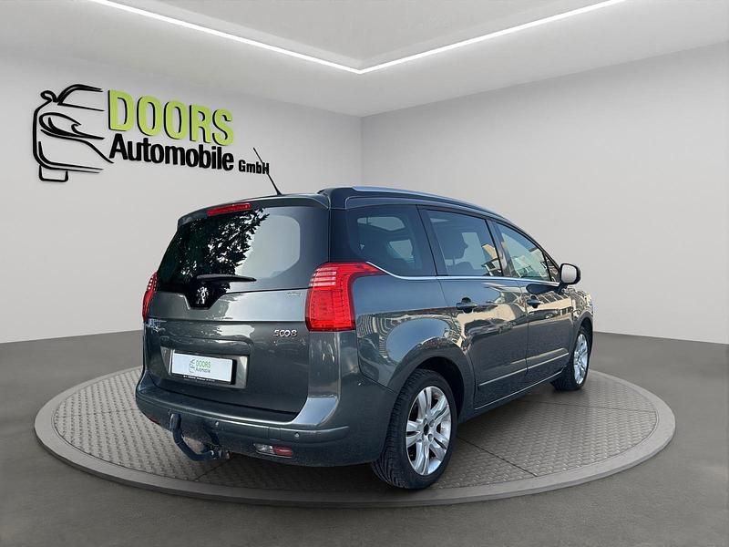 Gebraucht Peugeot 5008 Family 156 PS (114 kW) 2012 Van / Kleinbus