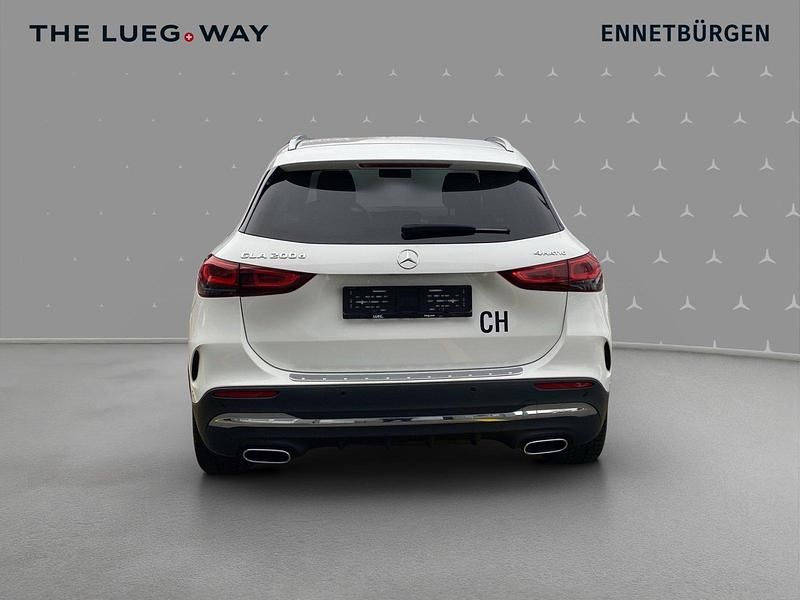 Gebraucht Mercedes GLA200 AMG line 150 PS (110 kW) 2021 Weiss SUV