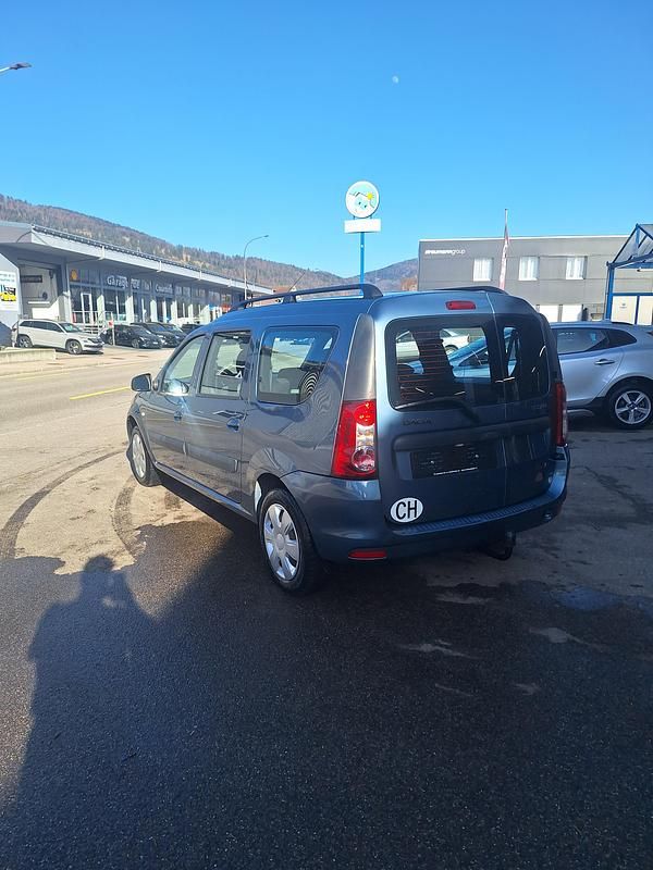 Gebraucht Dacia Logan Lauréate 86 PS (63 kW) 2010