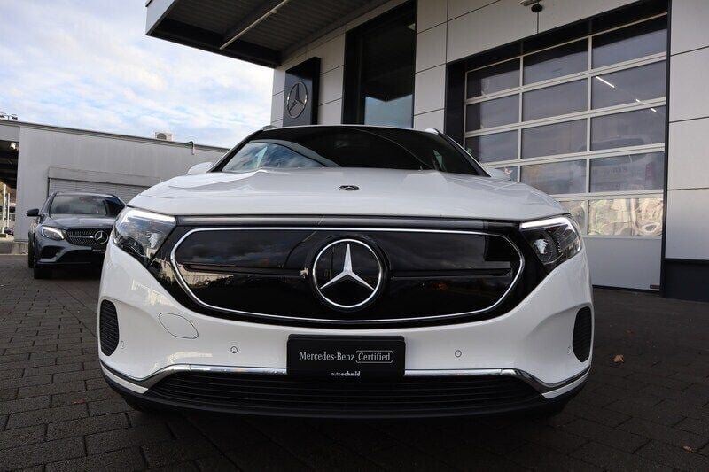 Gebraucht Mercedes EQA300 168 kW (229 PS) 2022 Weiss SUV