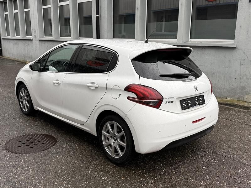 Gebraucht Peugeot 208 Allure 165 PS (121 kW) 2016 Kleinwagen