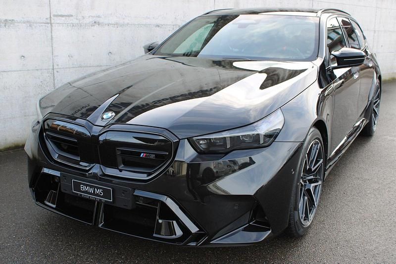 Neu 2025 BMW M5 Comfort Edition Kombi | CHF 148’900 (Fairer Preis) - Bild 1/4