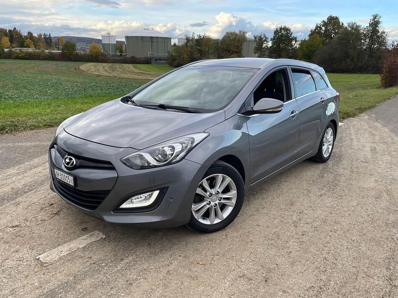 Gebraucht Hyundai i30 Style 135 PS (99 kW) 2013 Kombi
