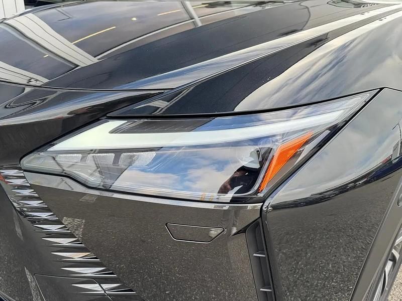 Neu Lexus RZ 300e 150 kW (204 PS) 2026 Schwarz SUV