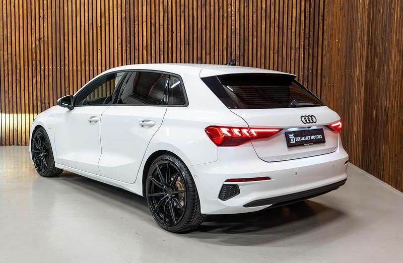Gebraucht Audi A3 Sportback e-tron 150 PS (110 kW) 2021 Kleinwagen