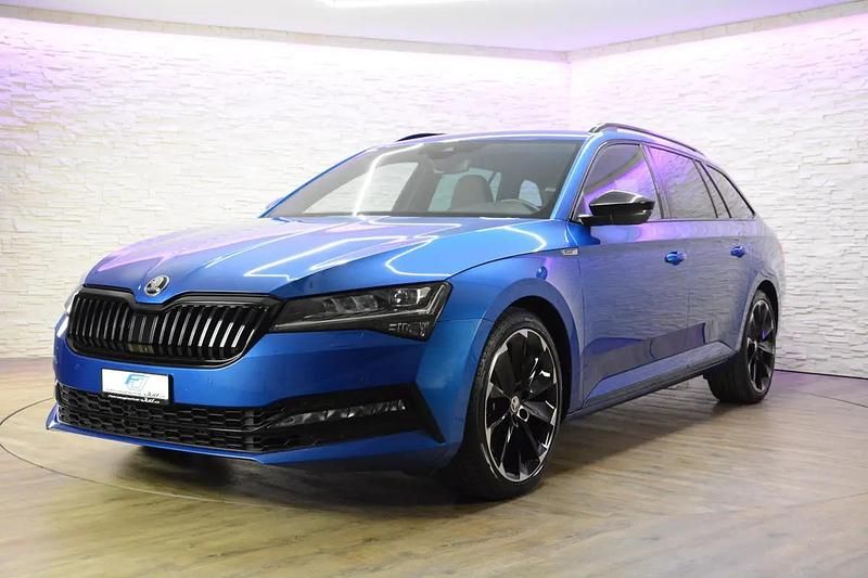 Blau Gebraucht 2025 Skoda Superb SportLine Kombi | CHF 36’150 (Fairer Preis) - Bild 1/4