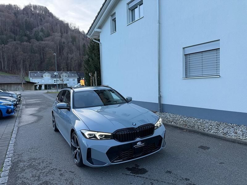 Gebraucht 2024 BMW 320e M Sport Kombi | CHF 39’990 (Fairer Preis) - Bild 1/4