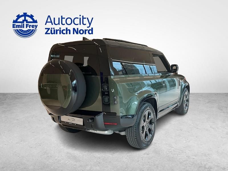 Neu Land Rover Defender SE Dynamic 249 PS (183 kW) 2026 Grün SUV